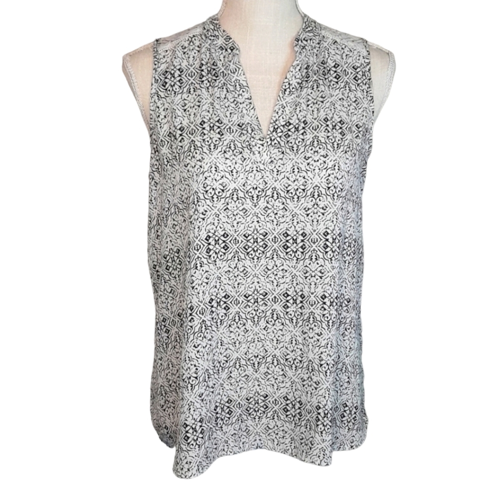 Xhilaration Junior Large Black White Lace Sheer Tank Top Blouse Shirt